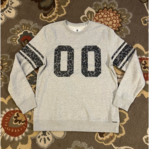 On The Byas Leopard Crewneck - Picture 1 of 6